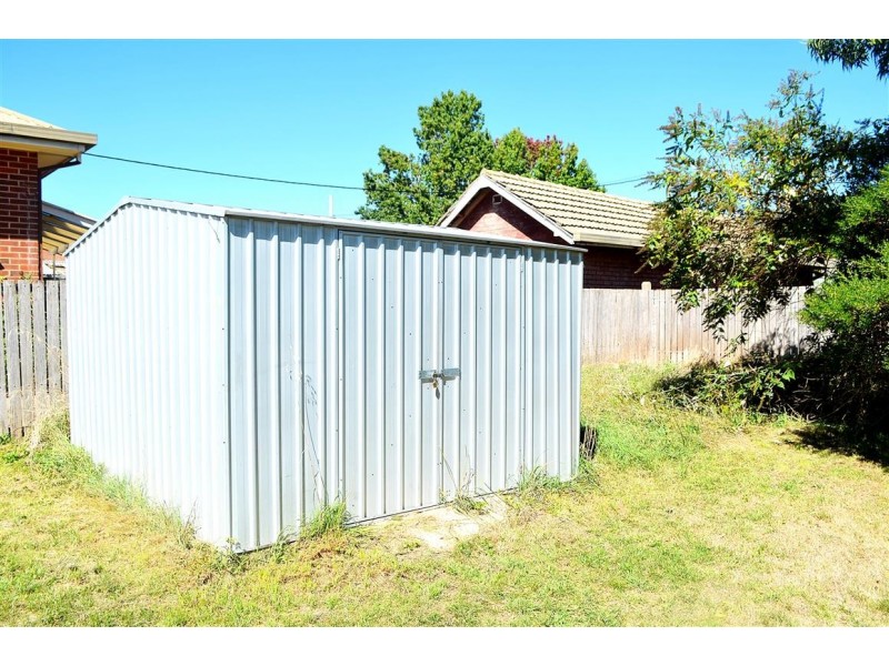10 Leaburn Avenue, Batlow NSW 2730