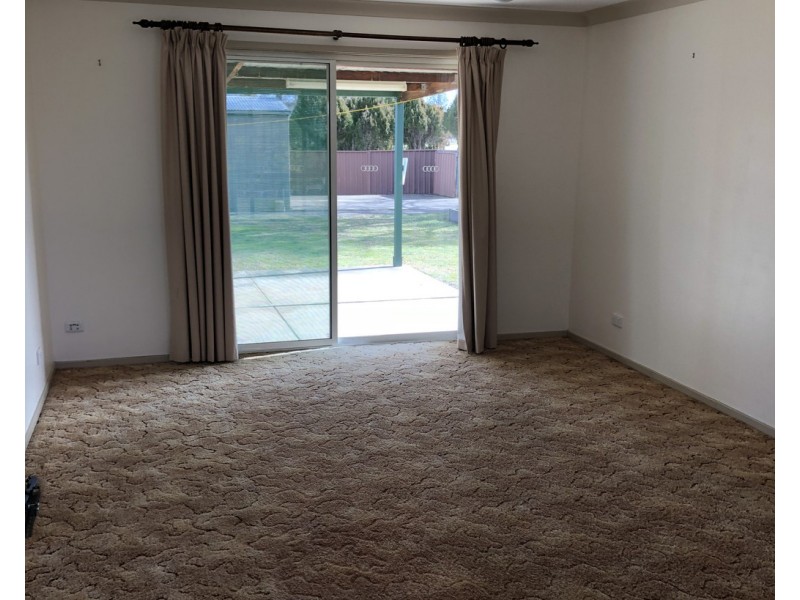 40 Selwyn Street, Adelong NSW 2729