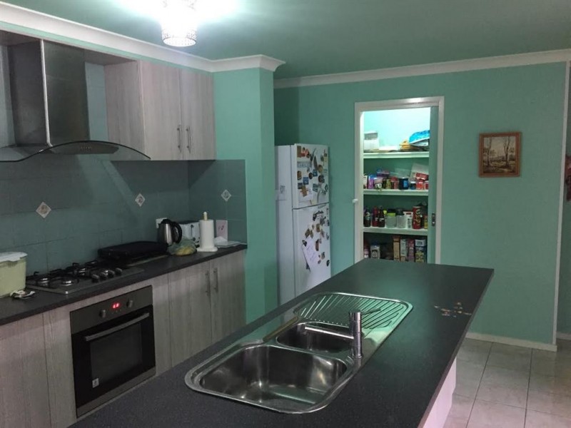 142 West Street, Gundagai NSW 2722