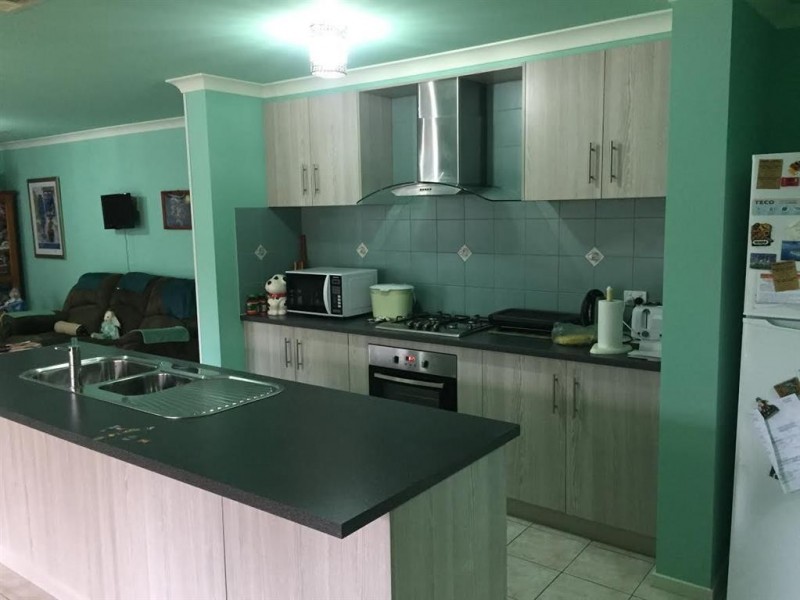 142 West Street, Gundagai NSW 2722