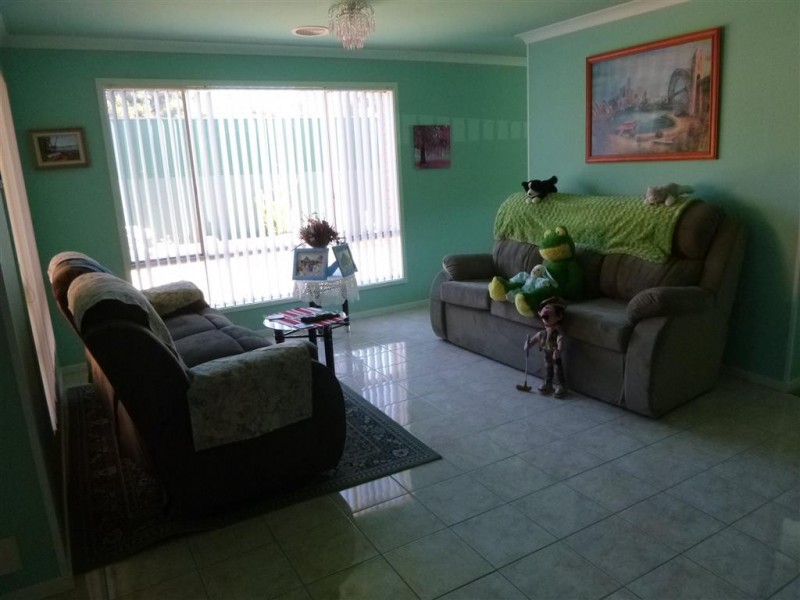 142 West Street, Gundagai NSW 2722