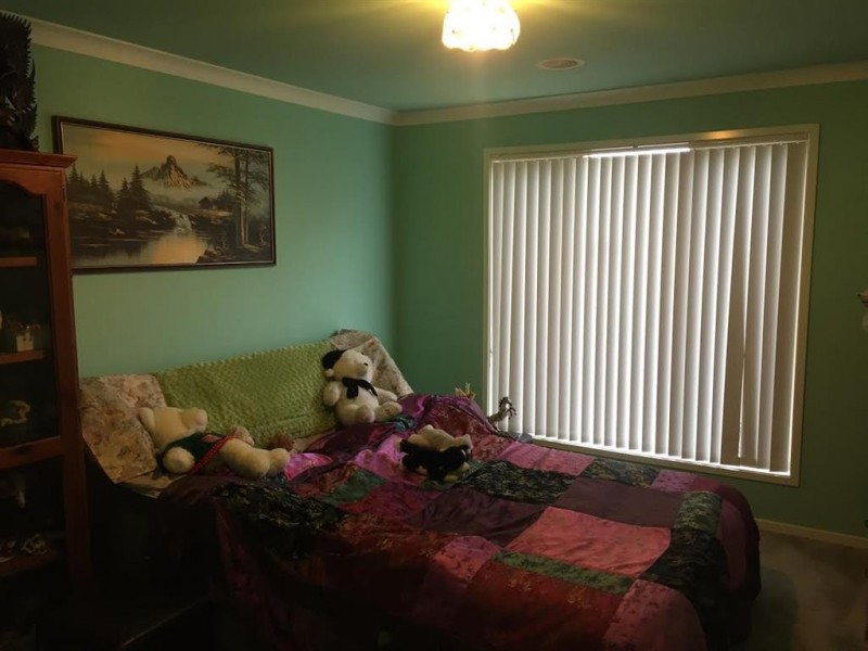 142 West Street, Gundagai NSW 2722