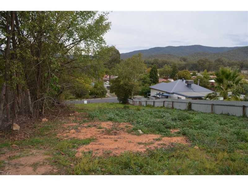 151 Lambie Street, Tumut NSW 2720