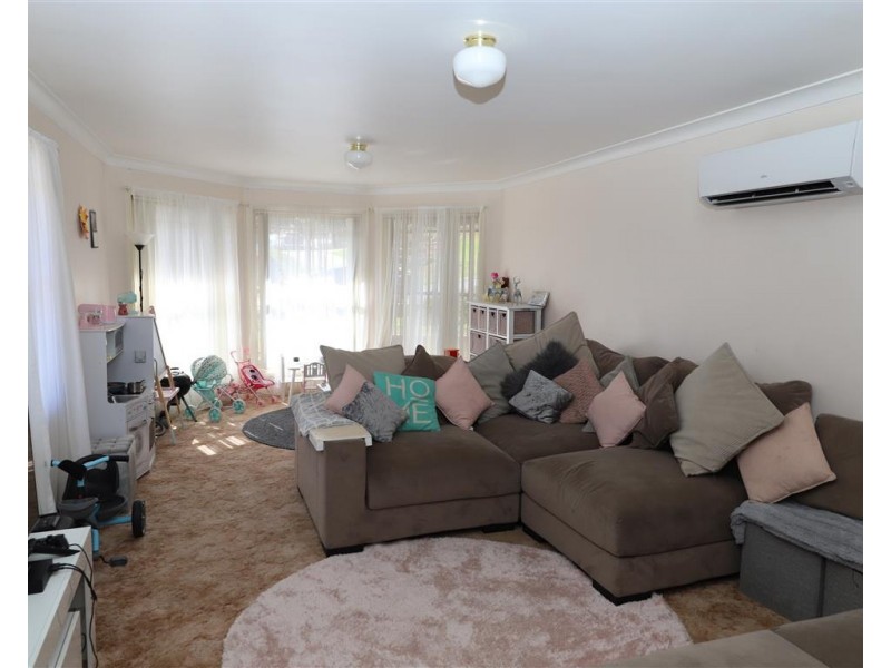 7 The Pavilion, Tumut NSW 2720