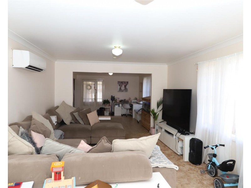 7 The Pavilion, Tumut NSW 2720