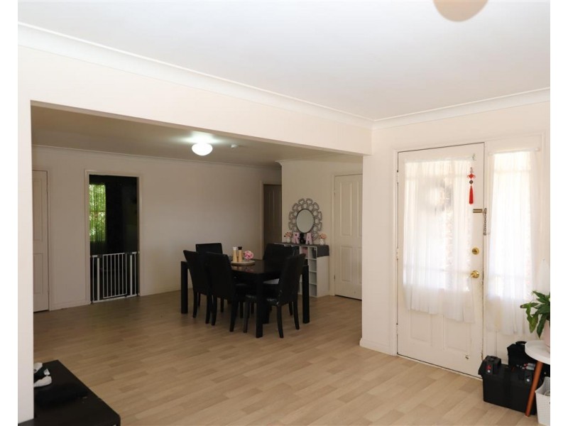 7 The Pavilion, Tumut NSW 2720