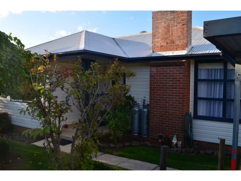 51 Bartlett Street, Batlow NSW 2730