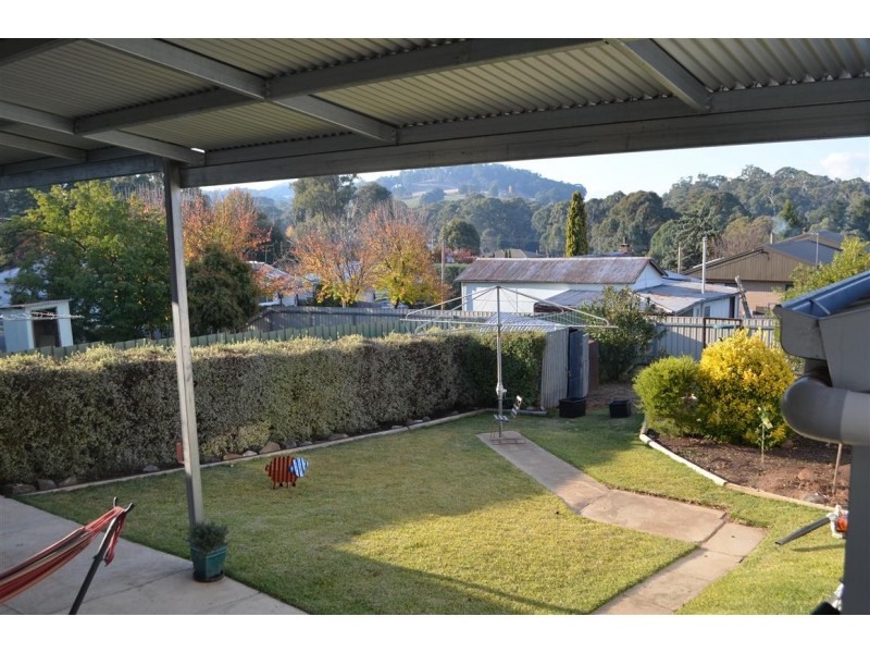 51 Bartlett Street, Batlow NSW 2730