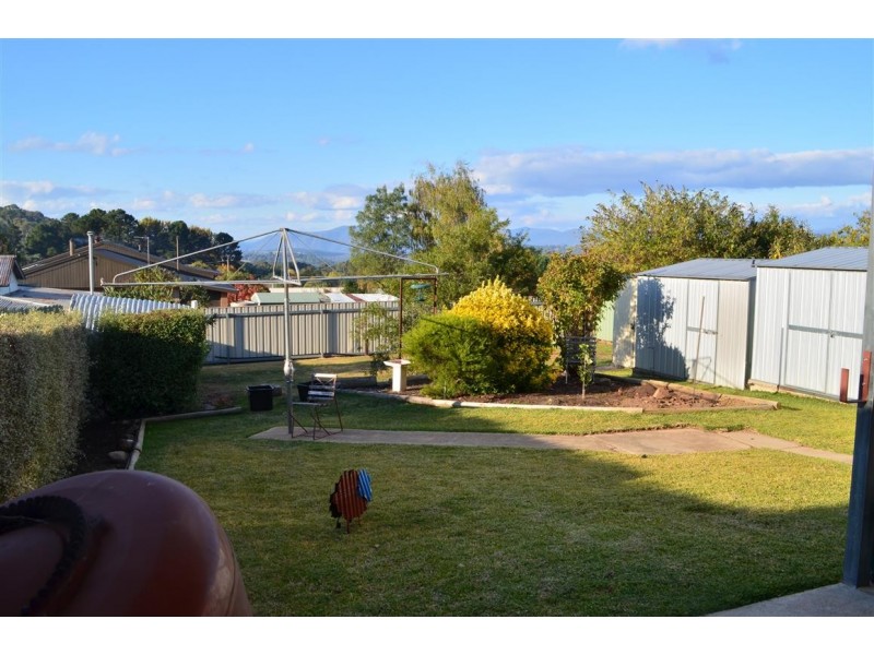 51 Bartlett Street, Batlow NSW 2730