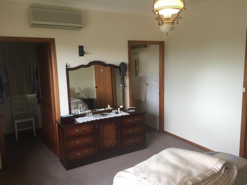 13 Highland Avenue, Tumut NSW 2720