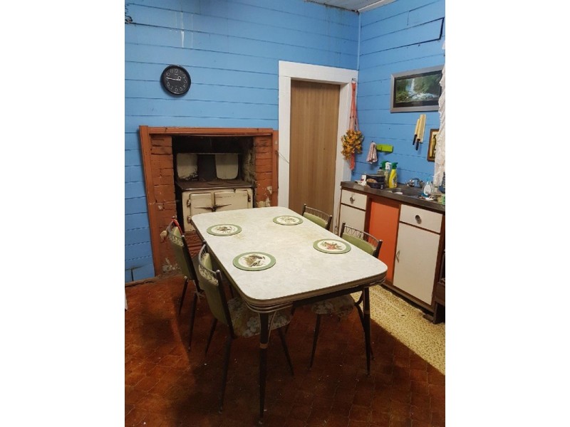 19 Campbell, Adelong NSW 2729