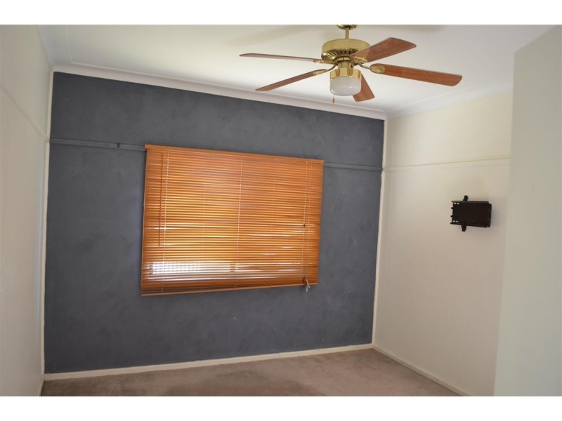 38 Herbert Street, Tumut NSW 2720