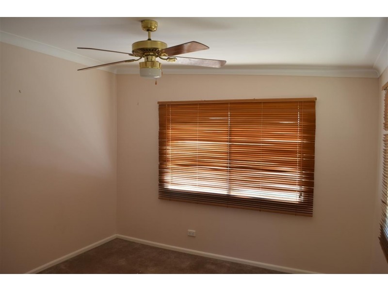 38 Herbert Street, Tumut NSW 2720