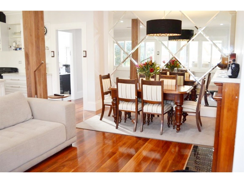 15 Clarke Street, Tumut NSW 2720