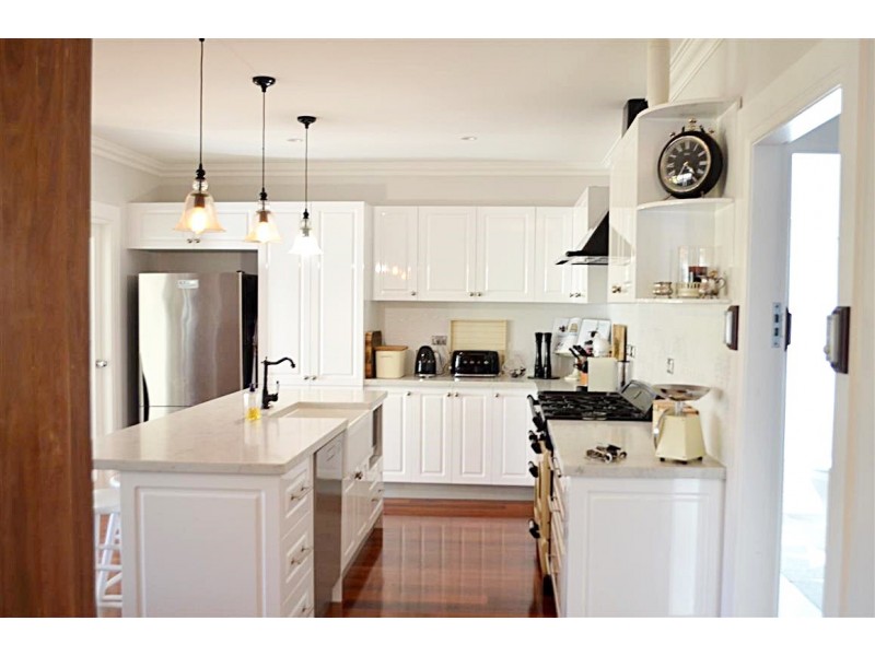 15 Clarke Street, Tumut NSW 2720