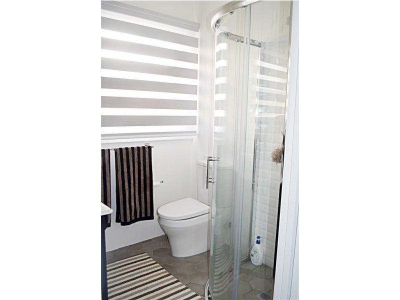 15 Clarke Street, Tumut NSW 2720