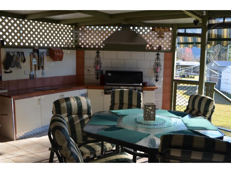 2 Bridle Street, Talbingo NSW 2720