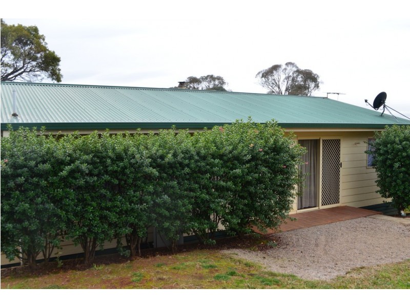 38 Bartoman Street, Batlow NSW 2730