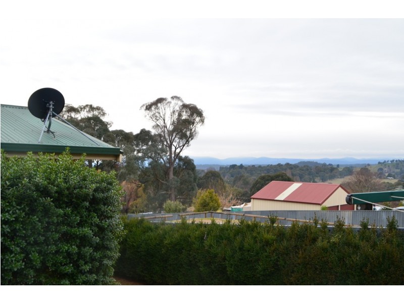 38 Bartoman Street, Batlow NSW 2730