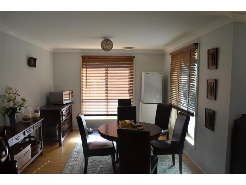 37-39 Campbell Street, Adelong NSW 2729