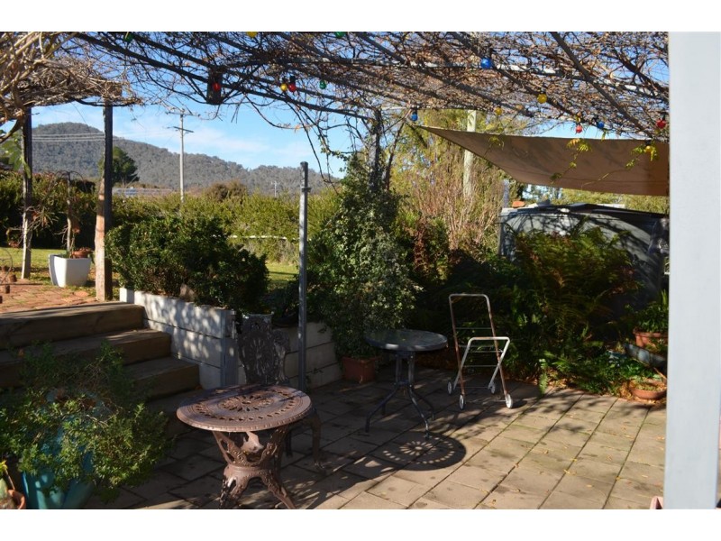 37-39 Campbell Street, Adelong NSW 2729