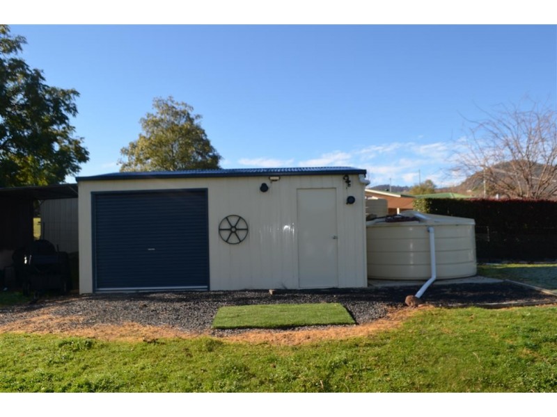 37-39 Campbell Street, Adelong NSW 2729