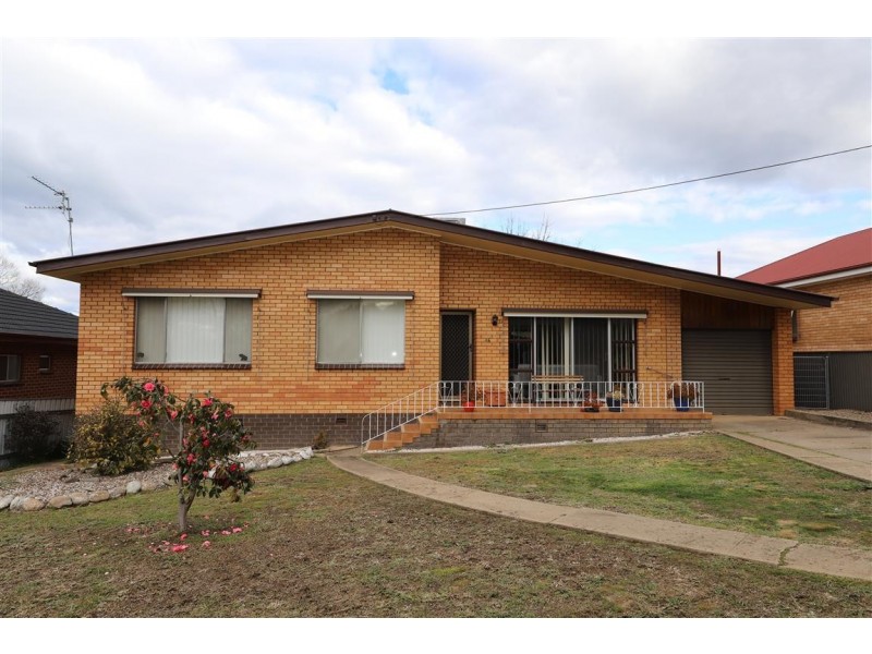 46 Forest Street, Tumut NSW 2720