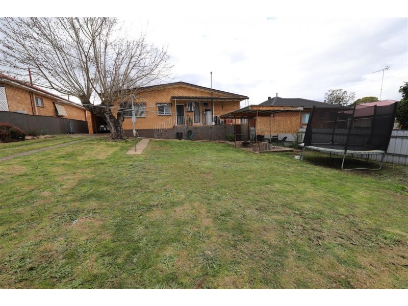 46 Forest Street, Tumut NSW 2720