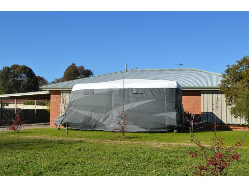 56 Broughton Street, Tumut NSW 2720
