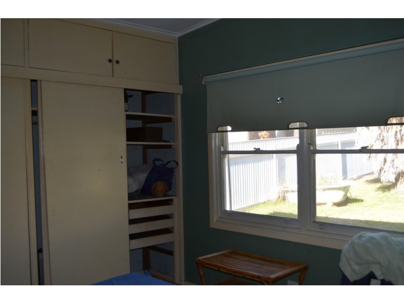 4 Colwell Street, Tumut NSW 2720