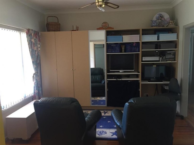 58 Sydney Street, Tumut NSW 2720