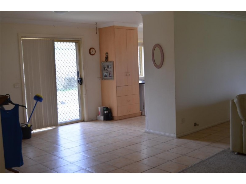 2 Cromwell Street, Adelong NSW 2729