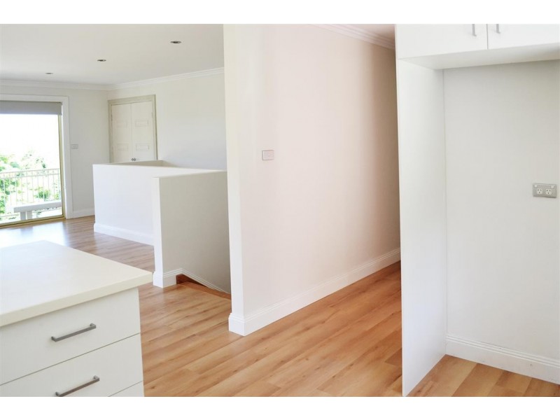 10 Eurabbie Street, Batlow NSW 2730