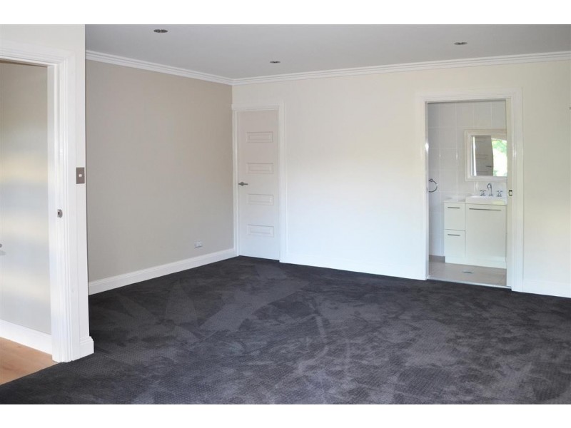 10 Eurabbie Street, Batlow NSW 2730