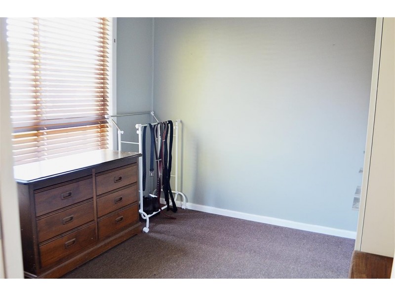 82 Sydney Street, Tumut NSW 2720