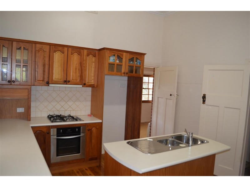 199 Wynyard Sreet, Tumut NSW 2720