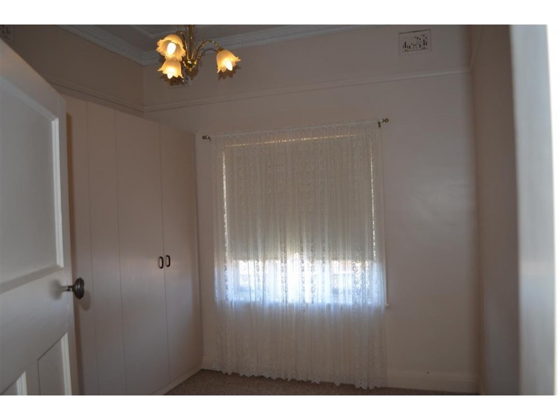 199 Wynyard Sreet, Tumut NSW 2720