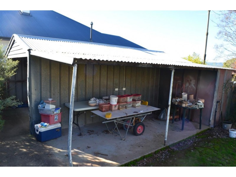 199 Wynyard Sreet, Tumut NSW 2720
