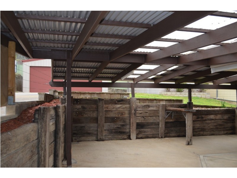 72 Clarke Street, Tumut NSW 2720