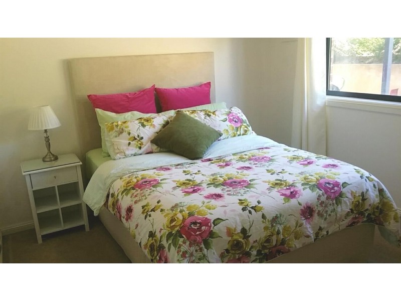 4/1 Lockeridge Drive, Tumut NSW 2720