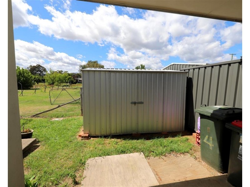 4/176 Capper Street, Tumut NSW 2720