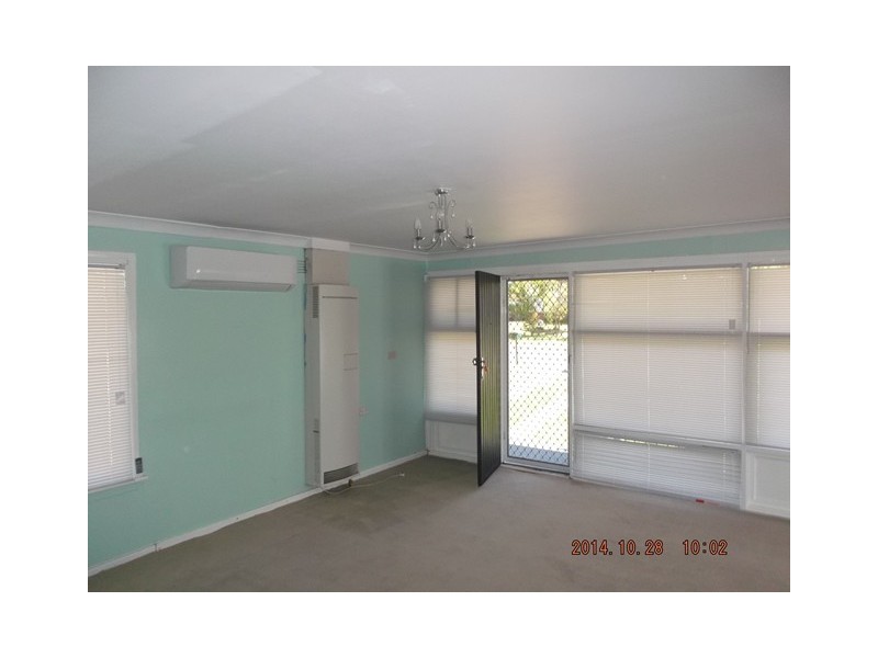 15 Hudson Street, Tumut NSW 2720