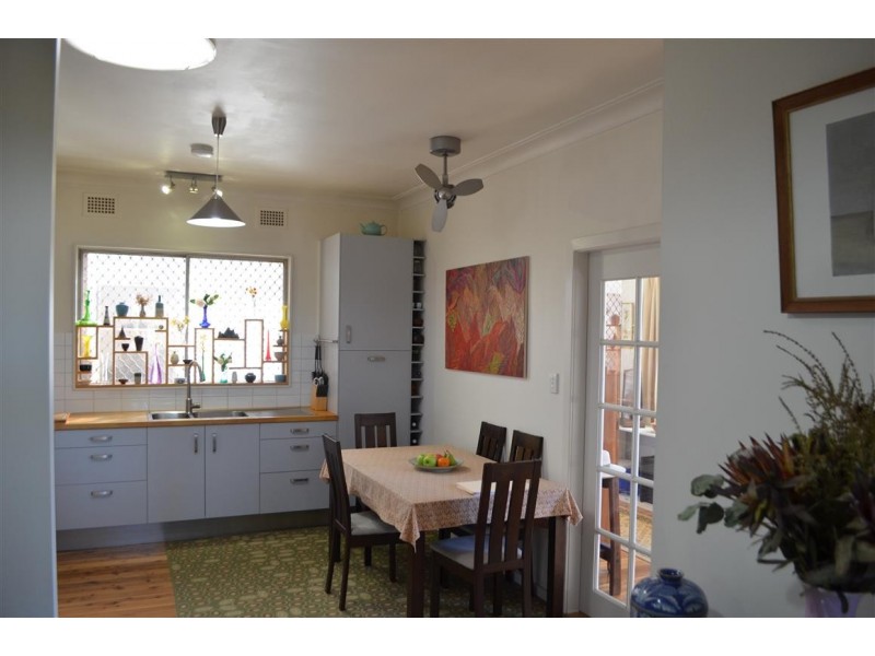 37 Corralyn Avenue, Batlow NSW 2730