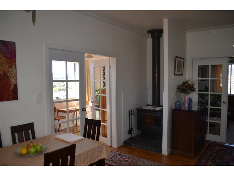 37 Corralyn Avenue, Batlow NSW 2730