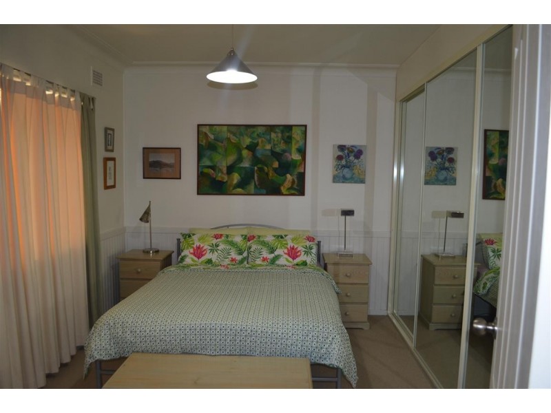 37 Corralyn Avenue, Batlow NSW 2730