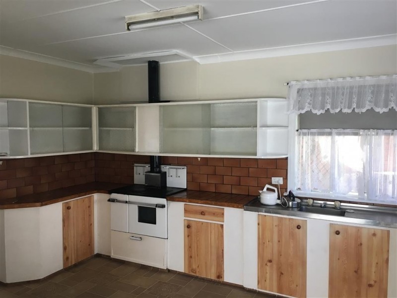 1 Mountain Avenue, Batlow NSW 2730