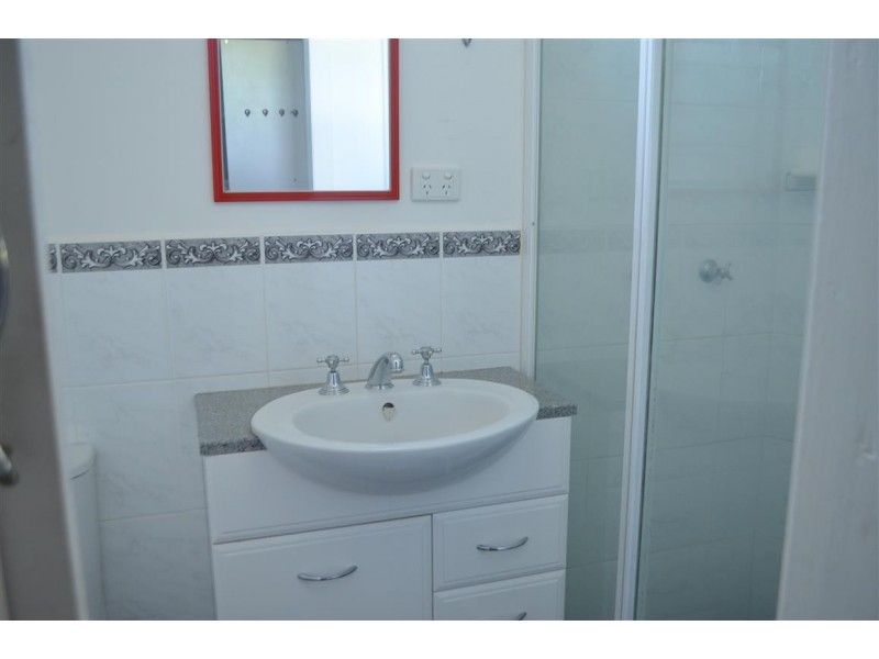 34 Simpson Street, Tumut NSW 2720