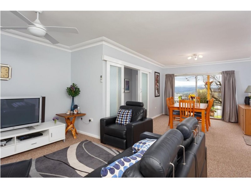 5 Highland Avenue, Tumut NSW 2720