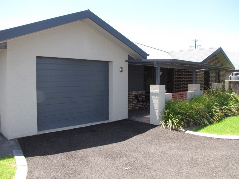 2/65 Broughton Street, Tumut NSW 2720