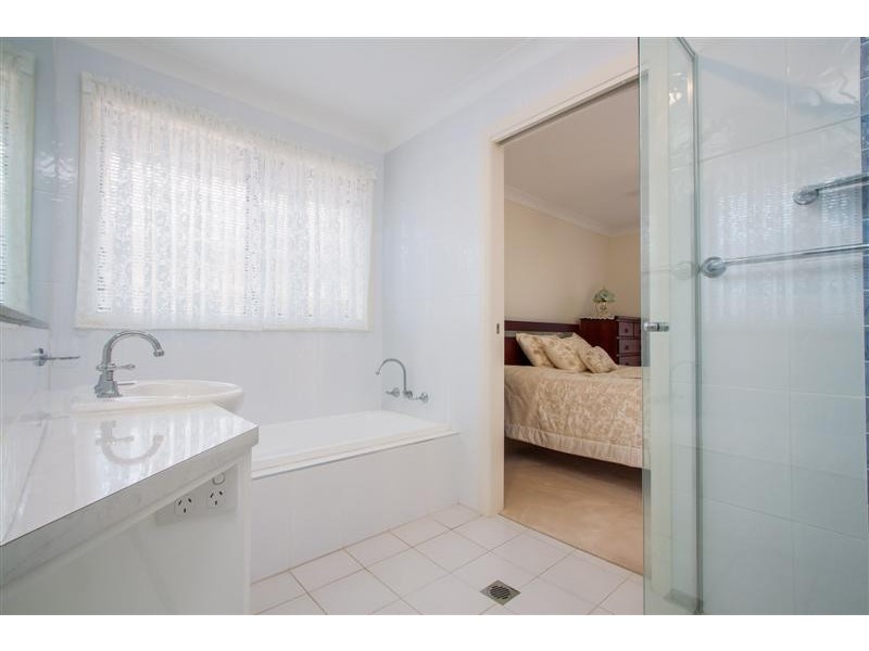 2/65 Broughton Street, Tumut NSW 2720